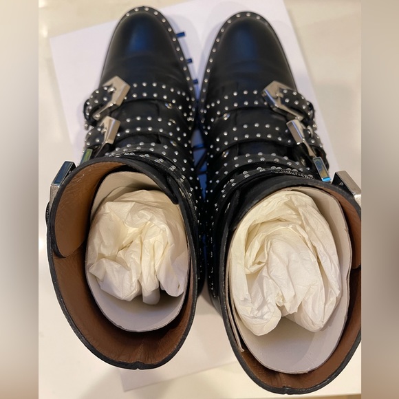 Givenchy Elegant Studded Boot 🖤 - Picture 13 of 16
